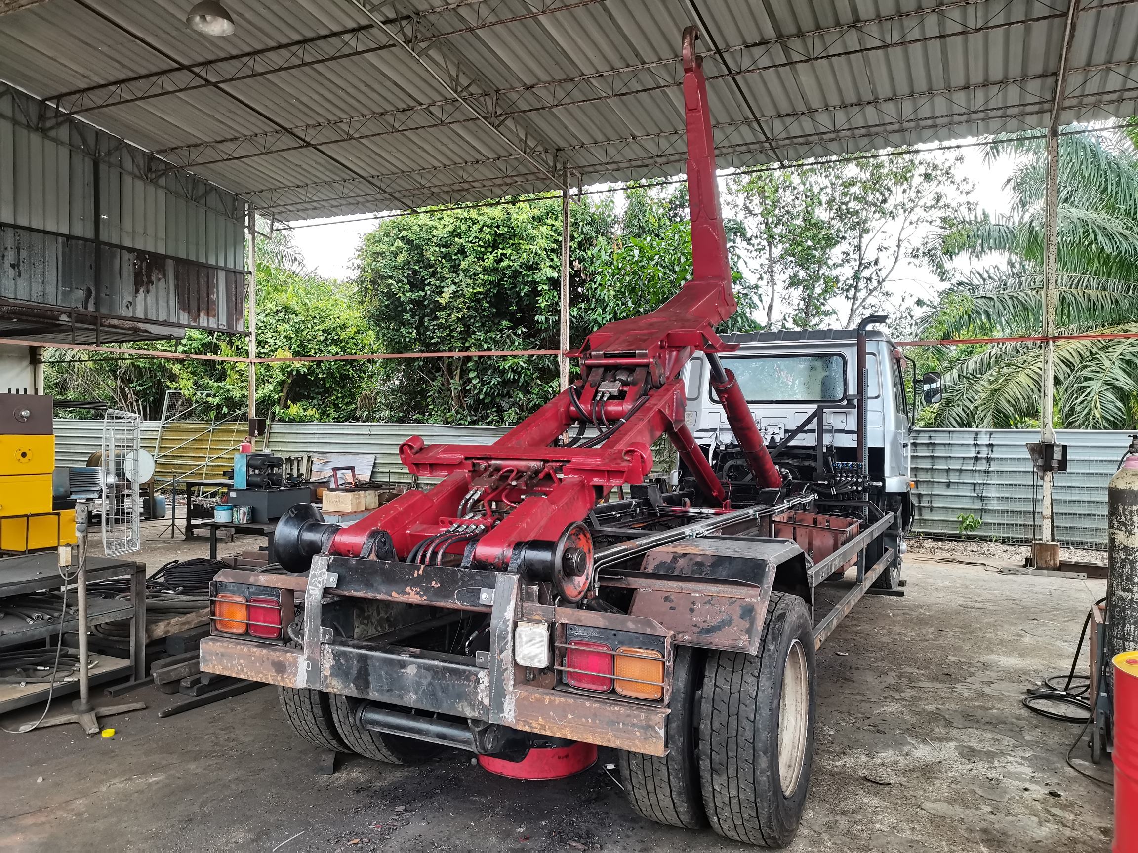 Armroll Hydraulic System