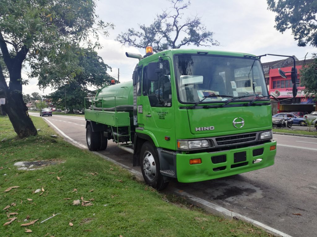 Hino FR1K Desludging Tank